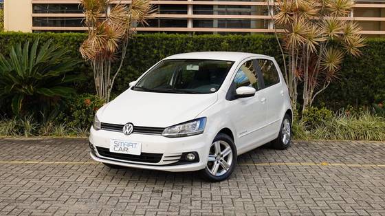 VOLKSWAGEN FOX 1.0 MI COMFORTLINE 8V FLEX 4P MANUAL VOLKSWAGEN FOX 1.0 MI COMFORTLINE 8V FLEX 4P MANUAL